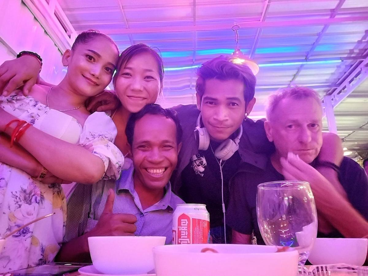 Baan Soksan Hotel Siem Reap Luaran gambar