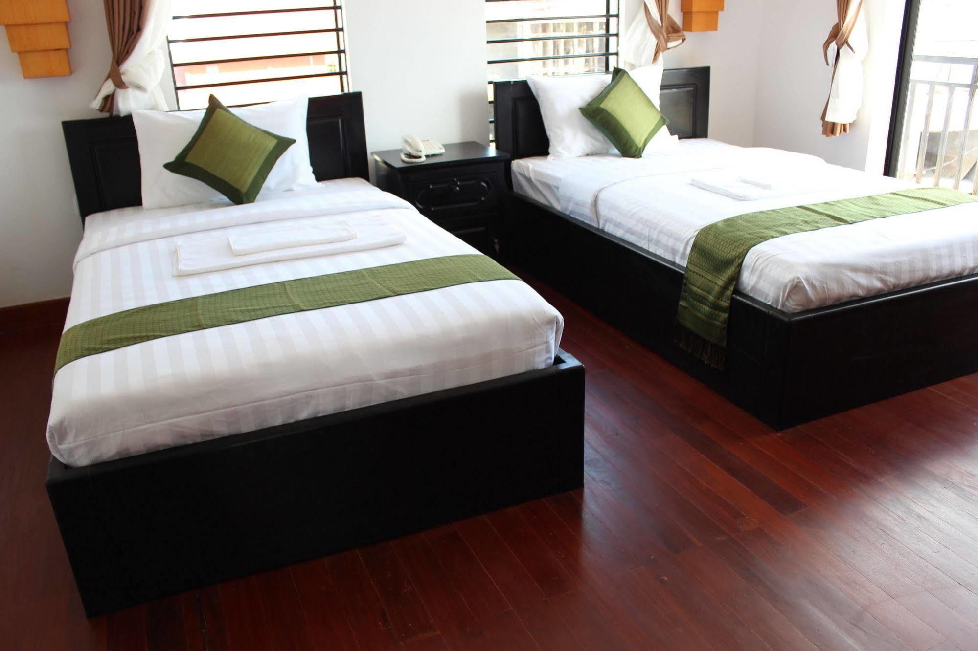 Baan Soksan Hotel Siem Reap Luaran gambar
