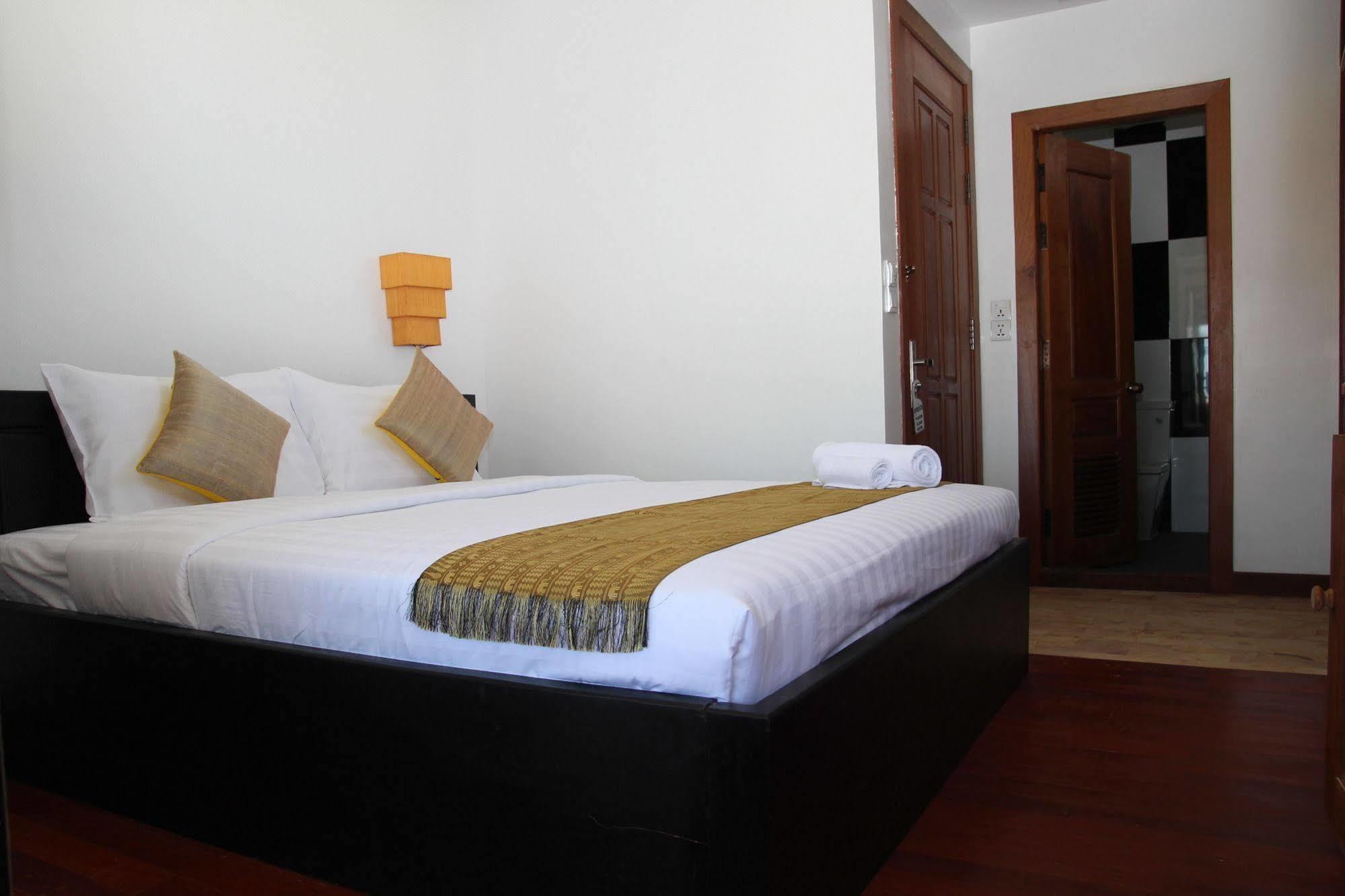 Baan Soksan Hotel Siem Reap Luaran gambar
